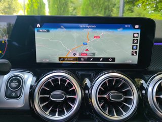 Mercedes-Benz GLB GLB 200 d
