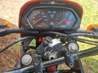 Honda NX 250 Dominator