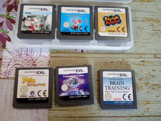 Nintendo DS Lite Rosa CIB + Giochi