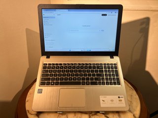 Asus VivoBook X540UA i5 8GB RAM