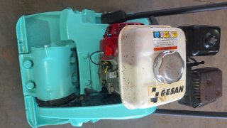 Bandeja compactadora Mikasa MVC-88GH