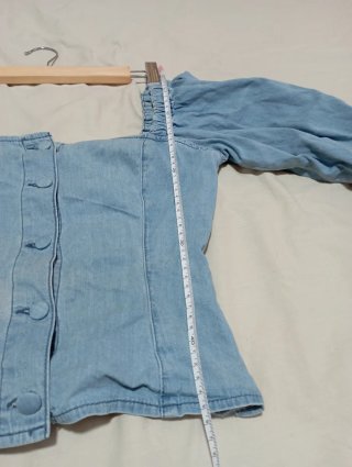 Top vaquero H&M manga abullonada
