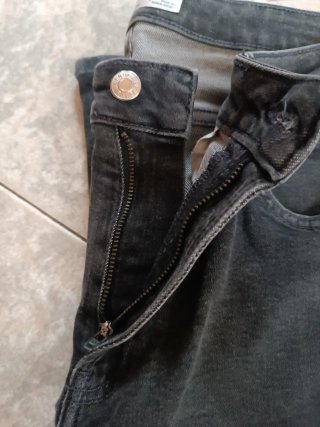 Pantalón vaquero negro Bershka