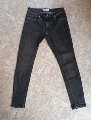Pantalón vaquero negro Bershka