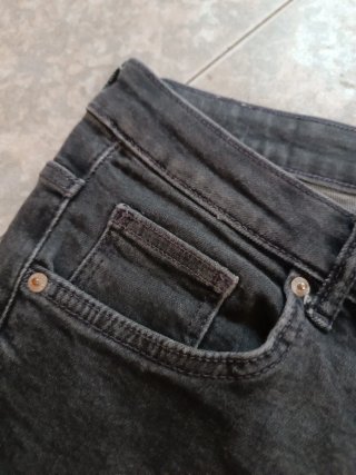 Pantalón vaquero negro Bershka