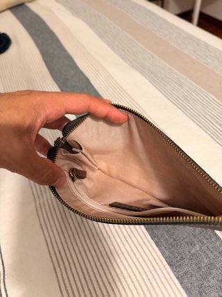 Bolso de mano Guess Monogram Marrón