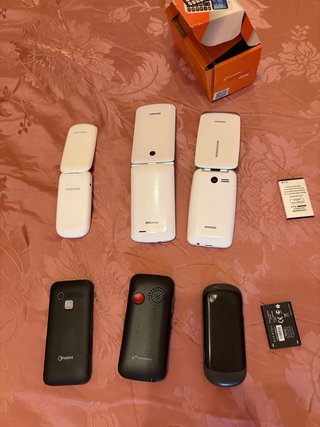 Sei telefoni Samsung e brondi vintage