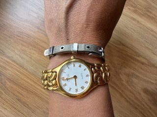 Reloj Lotus Dorado Mujer