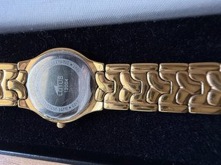 Reloj Lotus Dorado Mujer