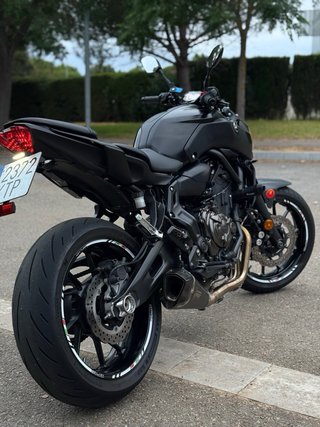 Moto YAMAHA MT07  NEGOCIABLE!!
