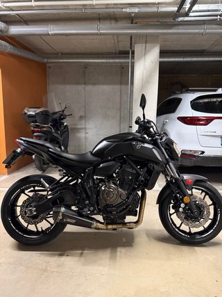 Moto YAMAHA MT07  NEGOCIABLE!!