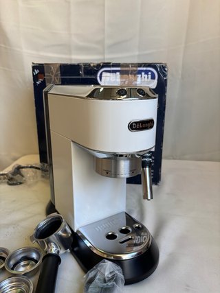 De'Longhi Dedica – Stainless Steel Pump Coffee