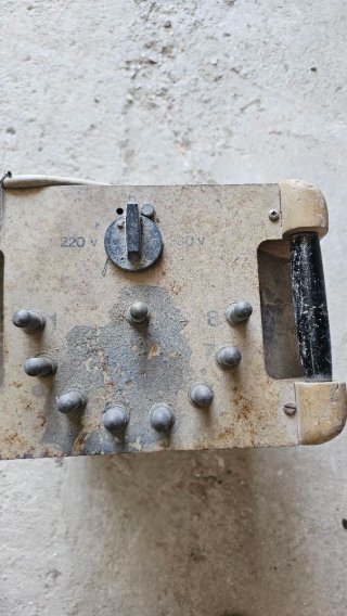 Transformador Industrial Vintage Auténtico