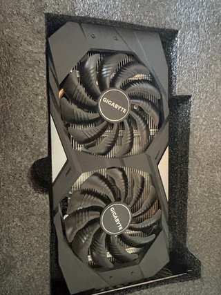 Gigabyte GeForce GTX 1650 SUPER Tarjeta Gráfica