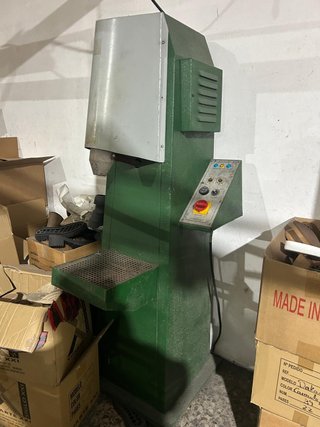 MAQUINARIA COMPLETA FABRICACIÓN TODO TIPO CALZADO