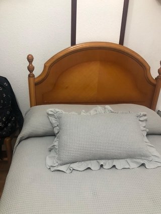 Cabecero de cama de madera