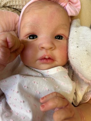 Bebé Reborn Kit Shyann Ojos Cristal