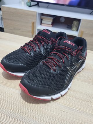 Asics Gel-Windhawk.  -T41.5