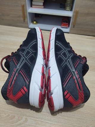 Asics Gel-Windhawk.  -T41.5