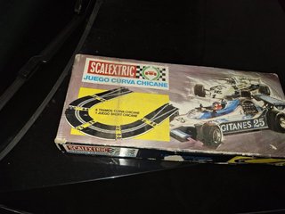 2 Scalextric antiguos, enteros, en buen estado