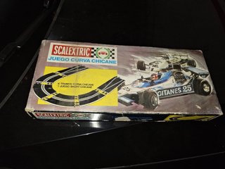 2 Scalextric antiguos, enteros, en buen estado