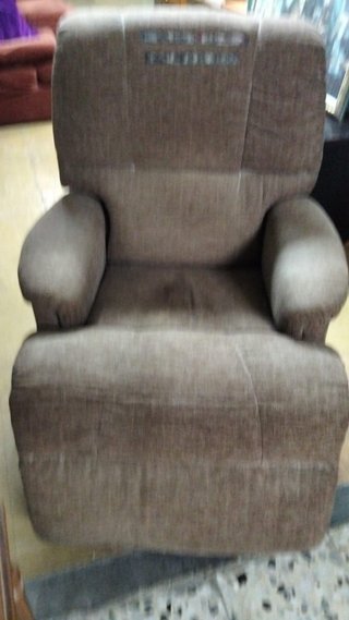 Sillón eléctrico marrón tela.En perfecto estado