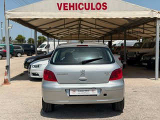 Peugeot 307 2004