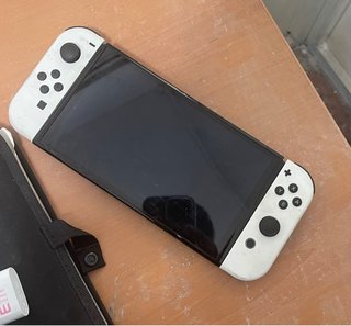 Nintendo Switch Bianca e Nera