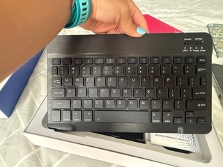 Tablet con tastiera nera