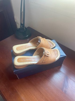 Sandalias Andrea Piel Camel Talla 38