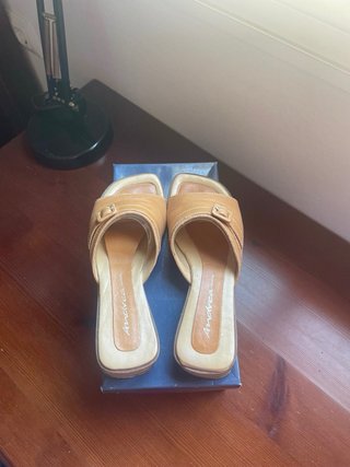 Sandalias Andrea Piel Camel Talla 38