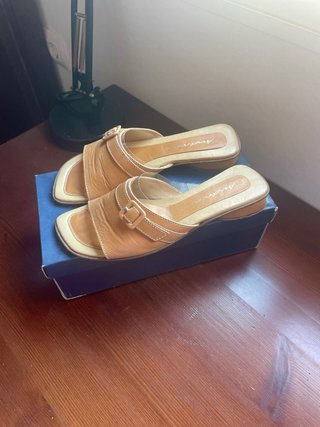 Sandalias Andrea Piel Camel Talla 38