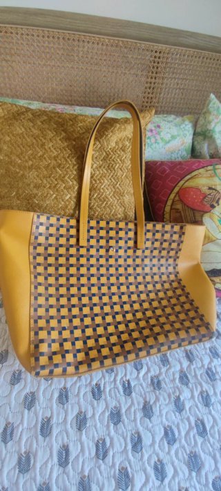 Bolso Purificación García amarillo tejido