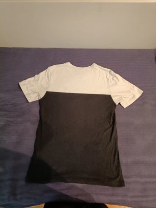 Camiseta Nike blanca y negra manga corta