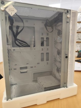Caja PC Gaming FSP Blanca Cristal Templado