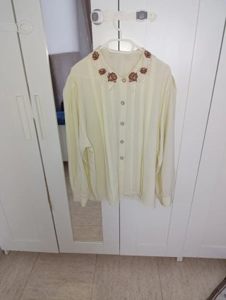Blusa Vintage Michel Bustos Madrid Crema