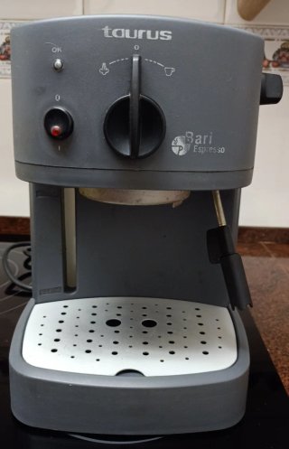 Cafetera Taurus Bari Espresso