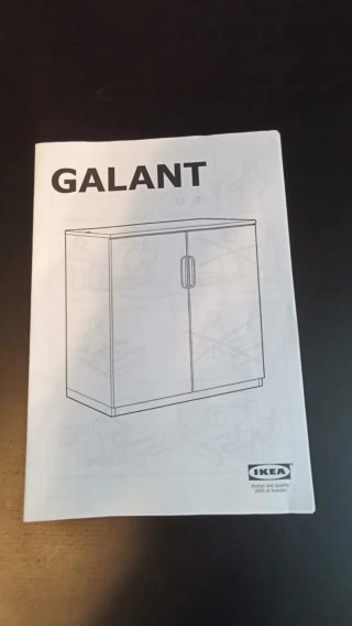 Módulo bajo y estantería GALANT.