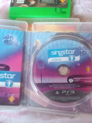 Confezione 3 Giochi PS3: Singstar Pop 2009, Singstar + Dance