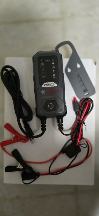 Cargador Baterías Bosch C30 6/12V