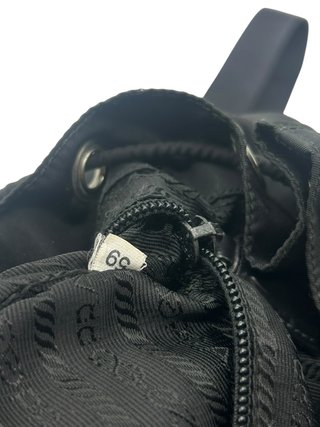 Mochila Prada Re-Nylon Negra