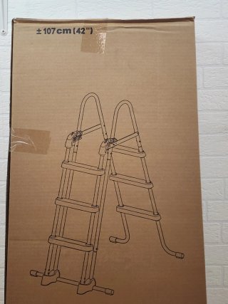 Escalera Intex para Piscinas 107 cm