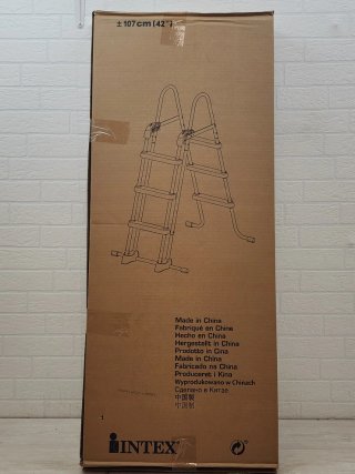 Escalera Intex para Piscinas 107 cm