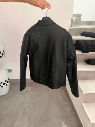 Chaqueta de cuero negra