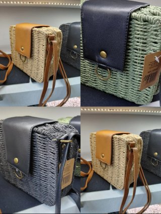 Bolso cuadrado en distintos colores