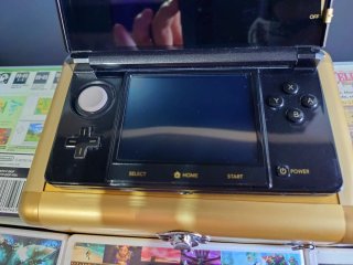 Nintendo 3DS edizione Zelda con giochi