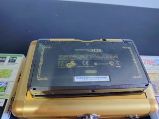 Nintendo 3DS edizione Zelda con giochi