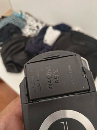 PSP Sony Nera con accessori