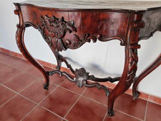Consola antigua madera tallada