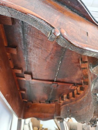 Consola antigua madera tallada